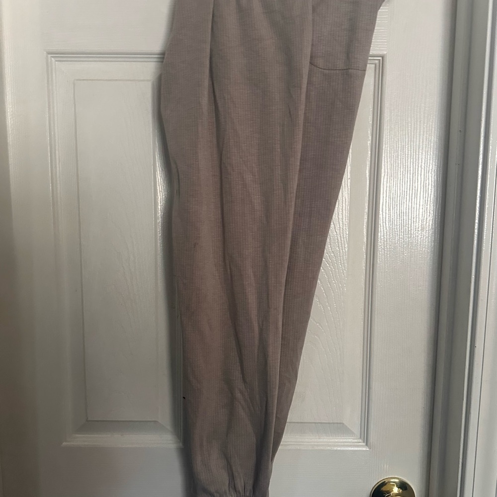 Brown Ribbed Sweatset - Picture 2 of 5